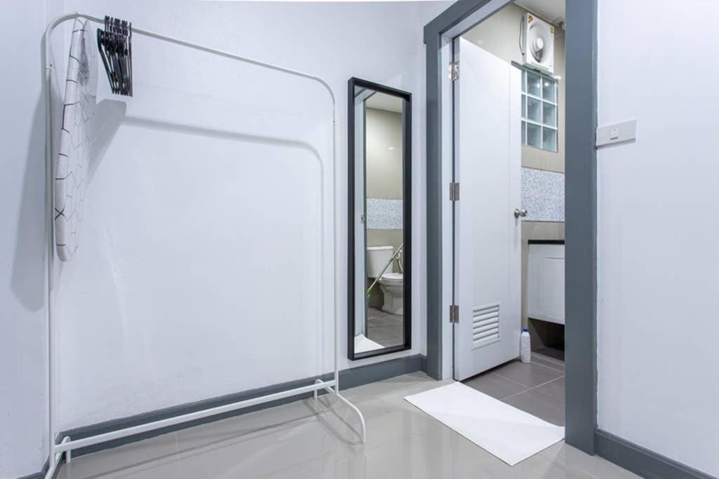P1 Silom Pan Large Room Full Kitchen Wifi 4-6Pax بانكوك المظهر الخارجي الصورة